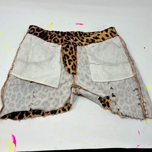 RAWR!! Let the cat out! - Picture 4 of 4